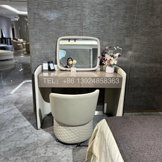 Bentley dressing table